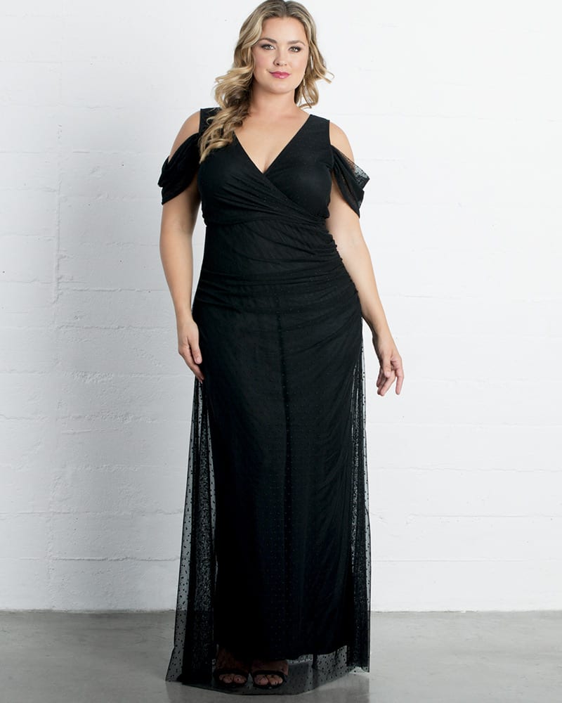 Front of a model wearing a size 0X Seraphina Mesh Gown in ONYX by Kiyonna. | dia_product_style_image_id:227531
